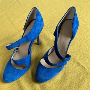 BCBG cobalt blue suede pumps